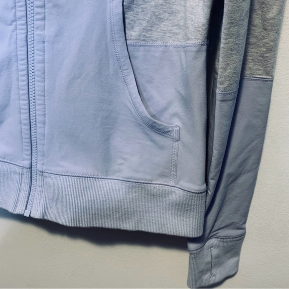 Lululemon jacket - Picture 4 of 9